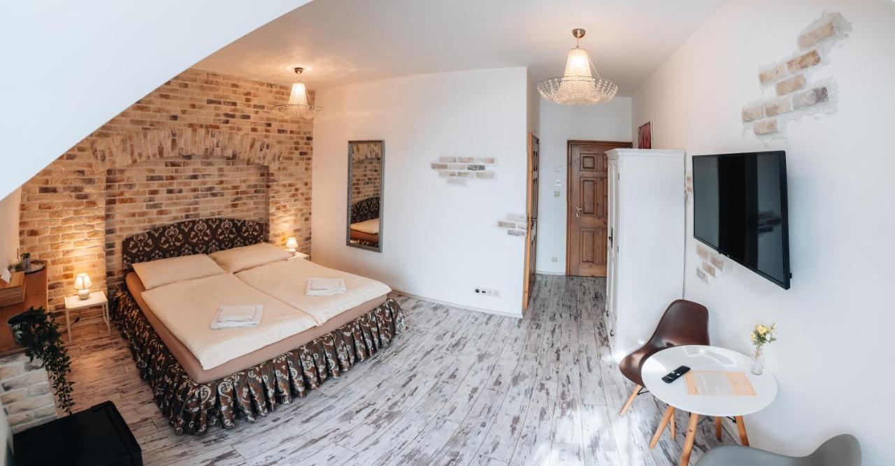 Kastely Grof Zichy Hotel Haniska ภายนอก รูปภาพ